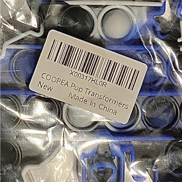 NWT Large Pop It Transformer with bonus small pink/blue pop-it. - Picture 2 of 2